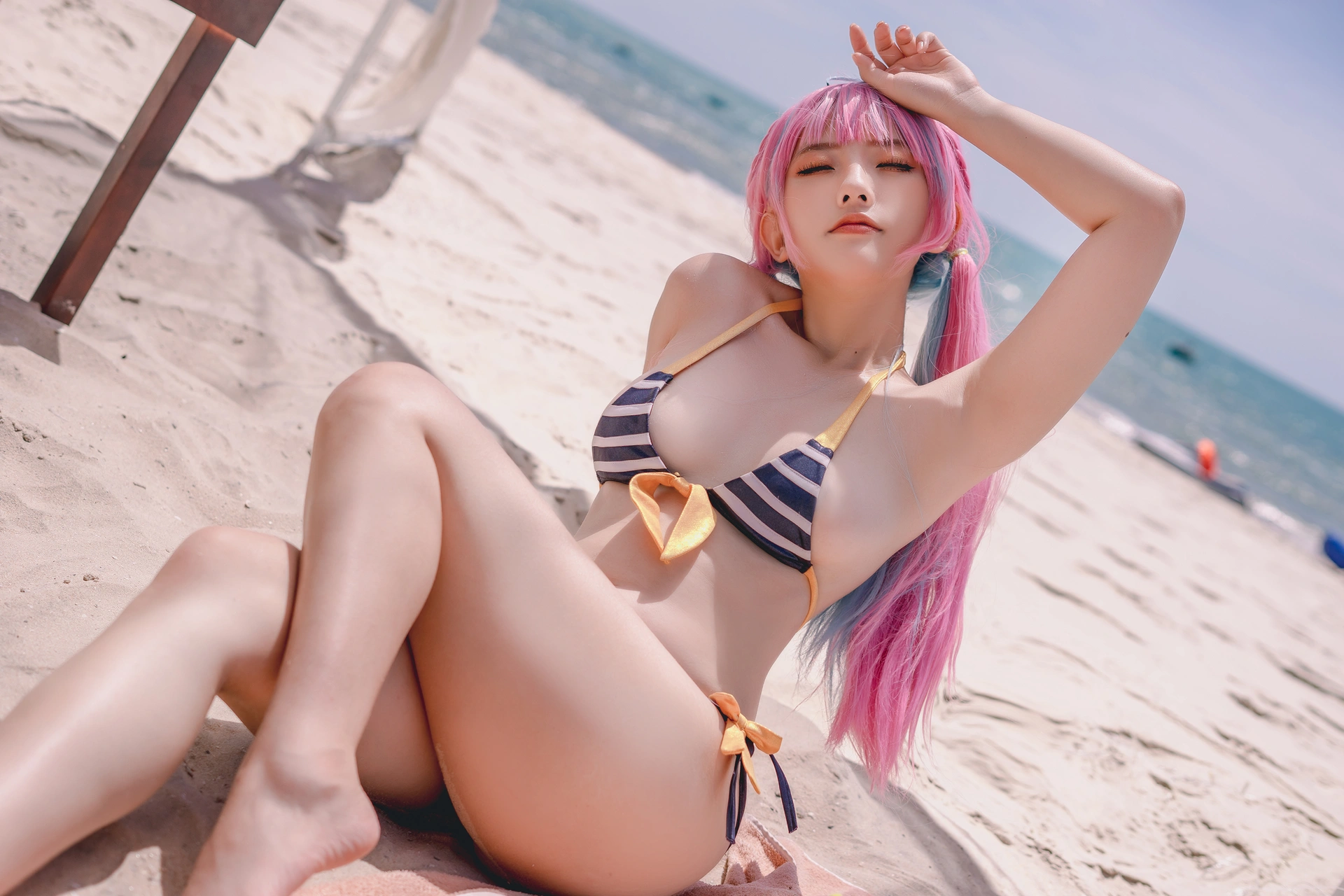 Messie Huang – NO.020 Aqua Bikini 2