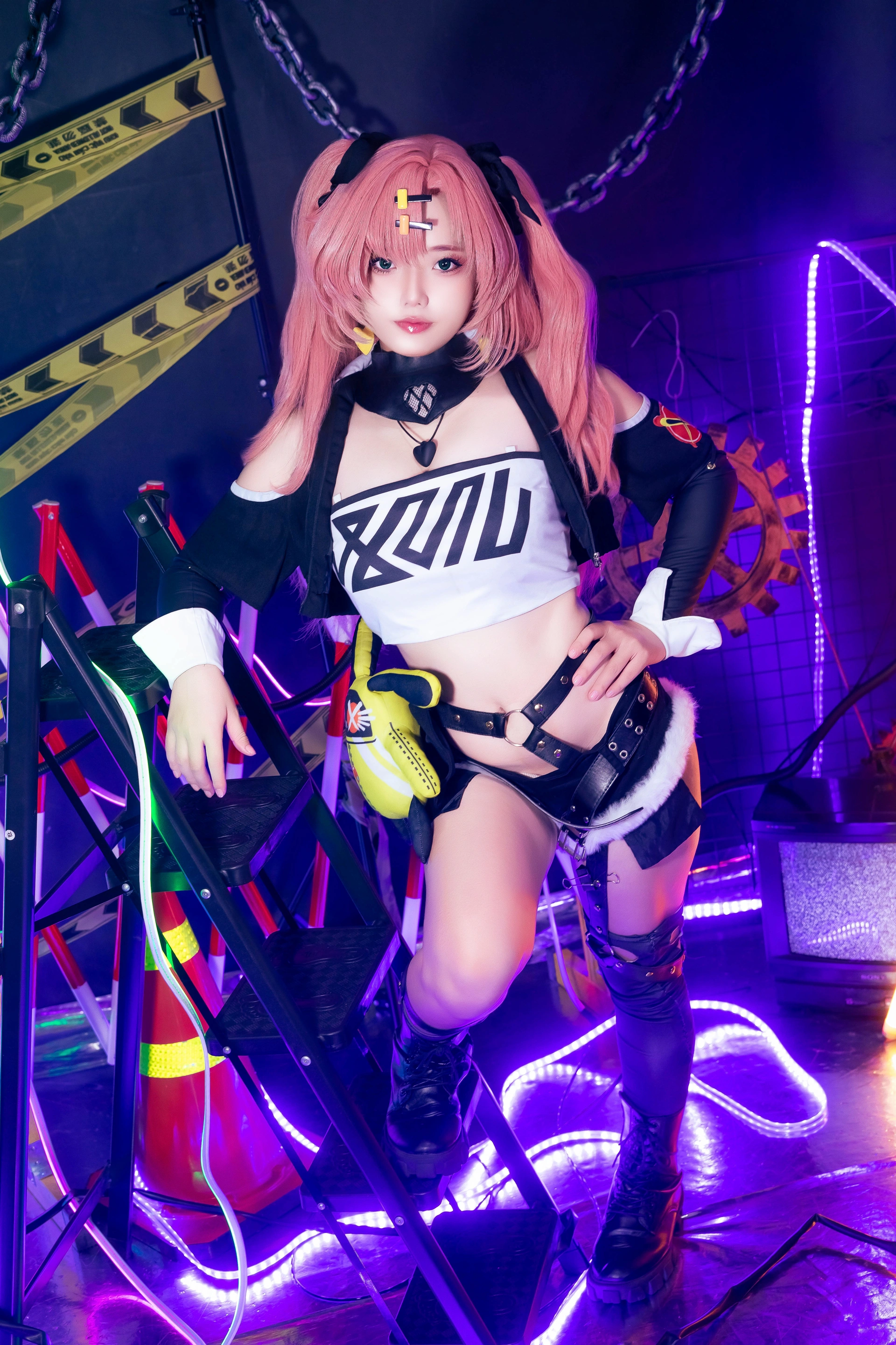 Messie Huang – NO.023 Nicole 0